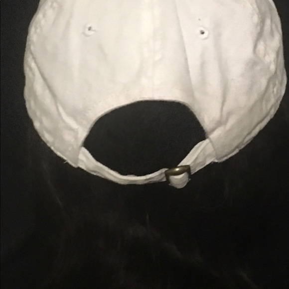 GAP & GUESS hat lot with lots of bling - Picture 7 of 8